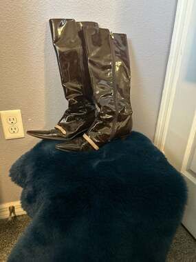 Vintage Louis Vuitton 2004 Patent Leather Pointed Toe Knee High Boots